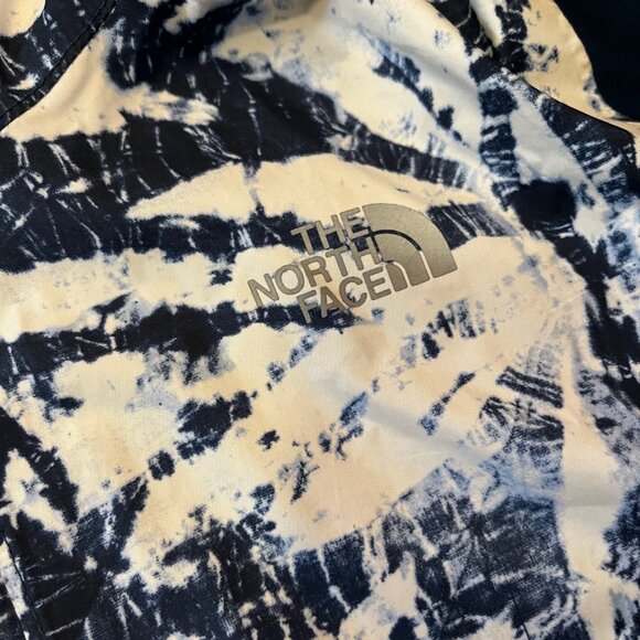 The North Face Girls Rain Jacket - Picture 3 of 7